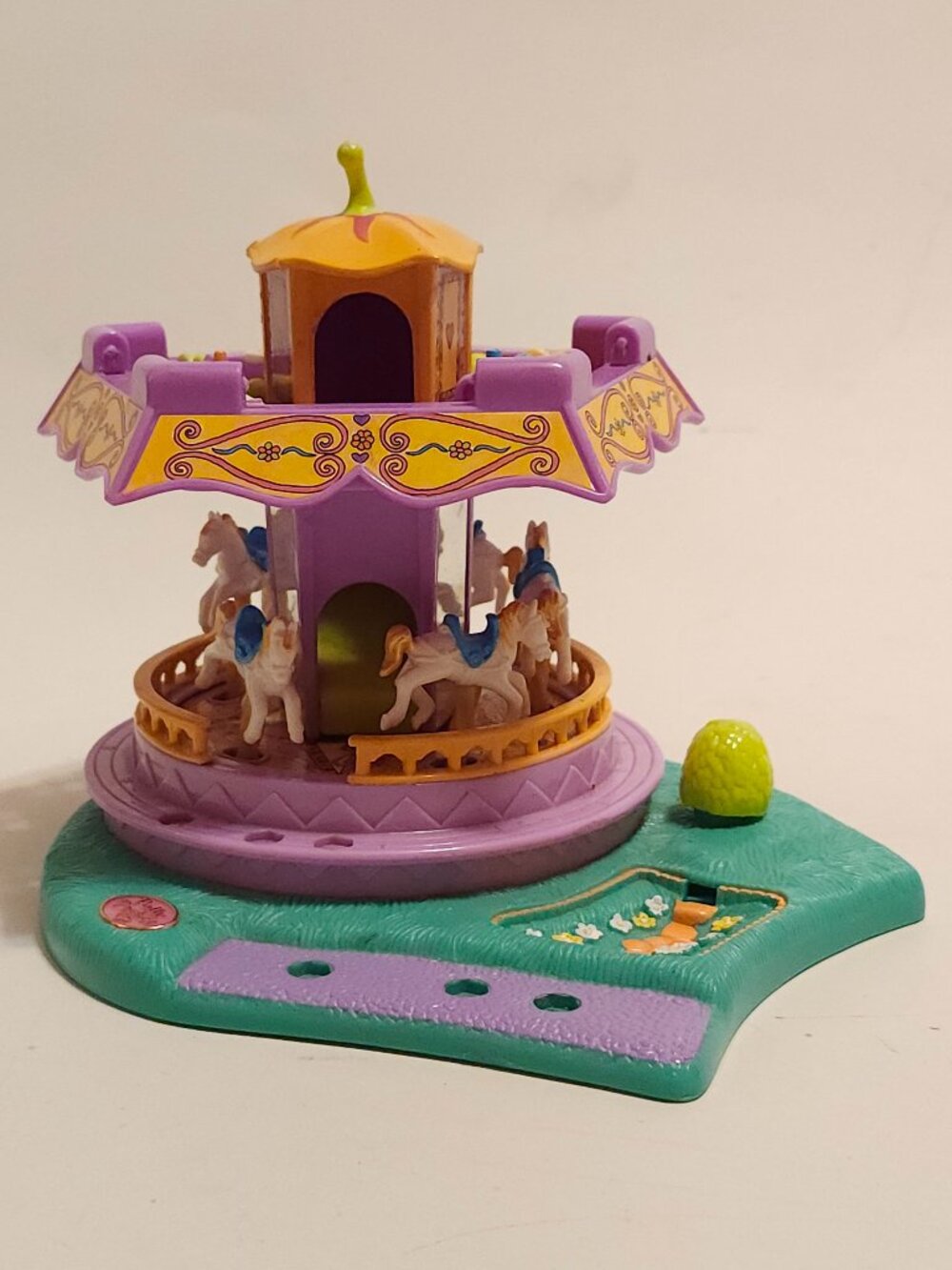 Polly Pocket Fun Fair Spin Pretty Carousel 1996 Bluebird Toys Ltd.